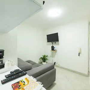 Encantador Loft En Con Parking 306 , Medellín Colombia